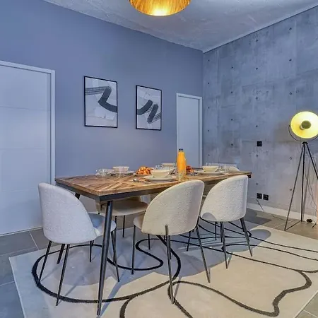 Chic Industriel 2eme Apartament